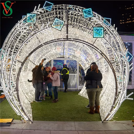 Luce decorativa con motivo ad arco a sfera gigante per scultura 3D all'aperto di Natale